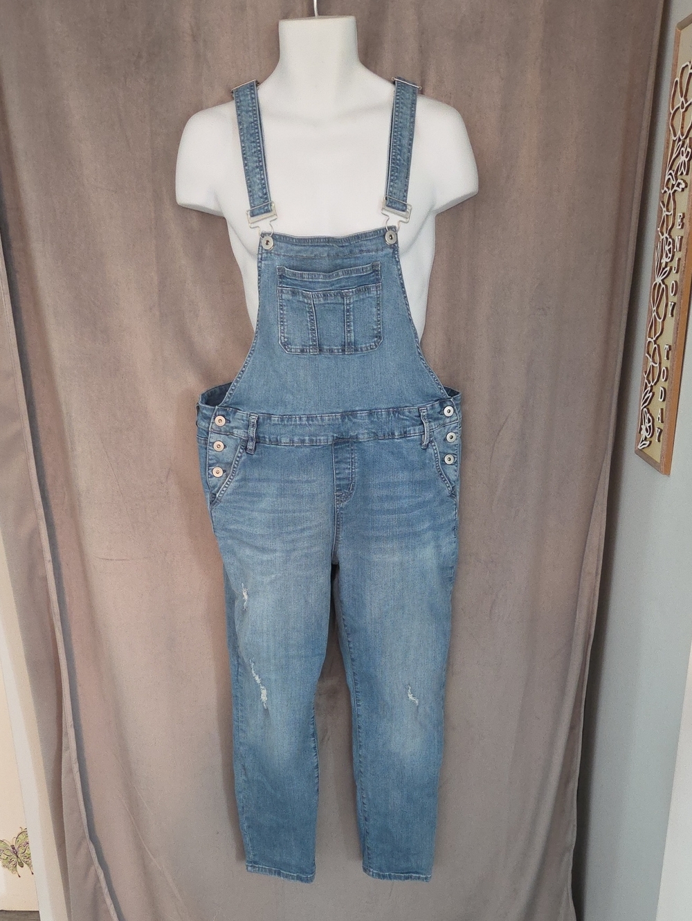 torrid Size 14 Light Wash Denim Cropped Distressed Overalls